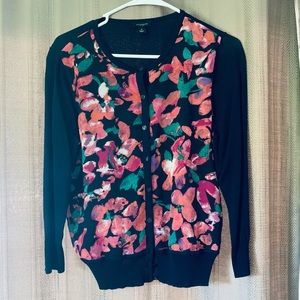 Navy blue/floral sweater